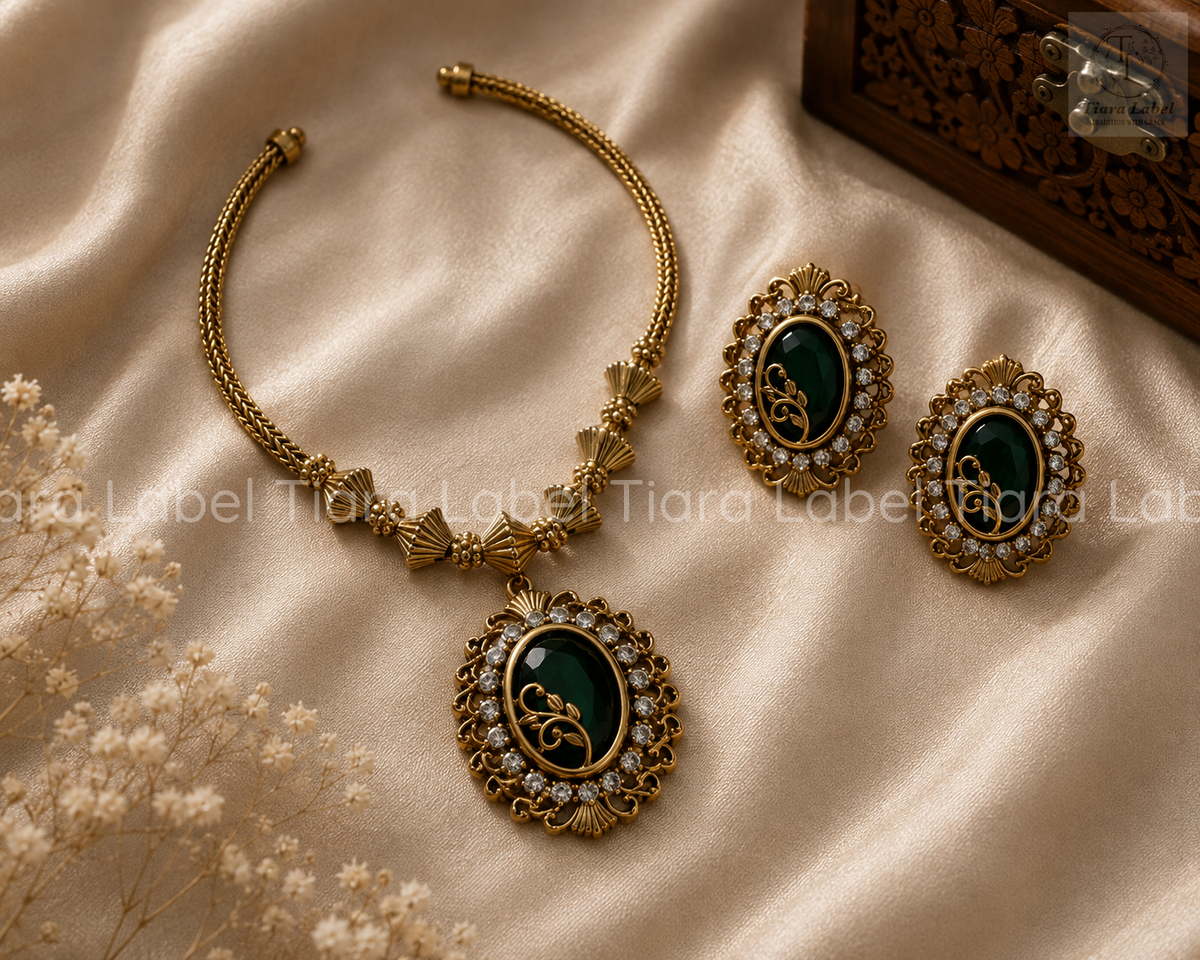 Antique Gold Leaf Pendant Necklace & Earrings Set – Ruby Red / Emerald Green